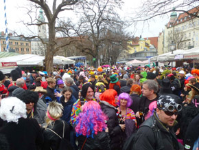 carnaval en el mercado